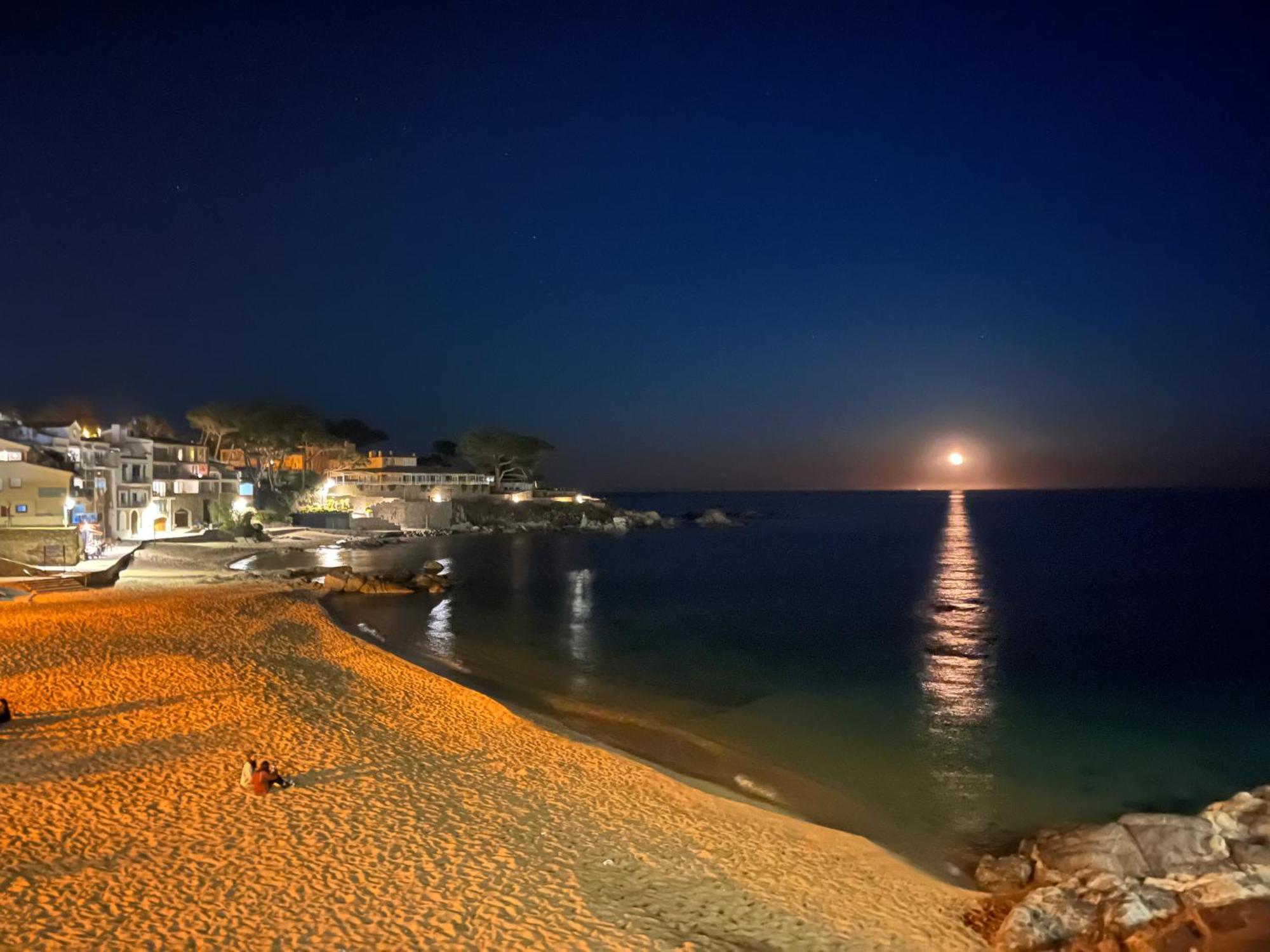 شقة Calella De Palafrugell - Piso Reformado Con Piscina, Wifi Y Parking Gratuito المظهر الخارجي الصورة